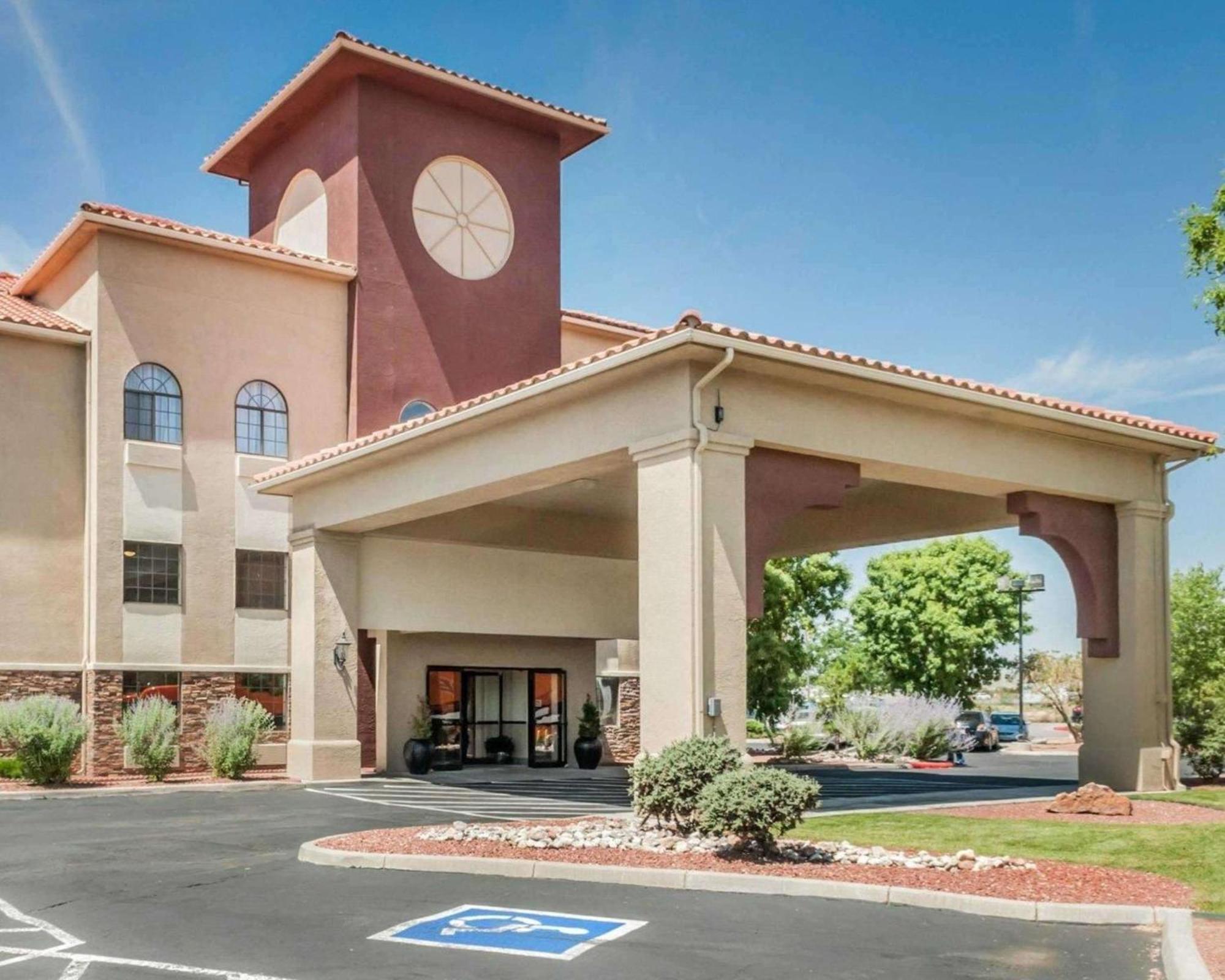 Quality Inn & Suites Albuquerque West מראה חיצוני תמונה