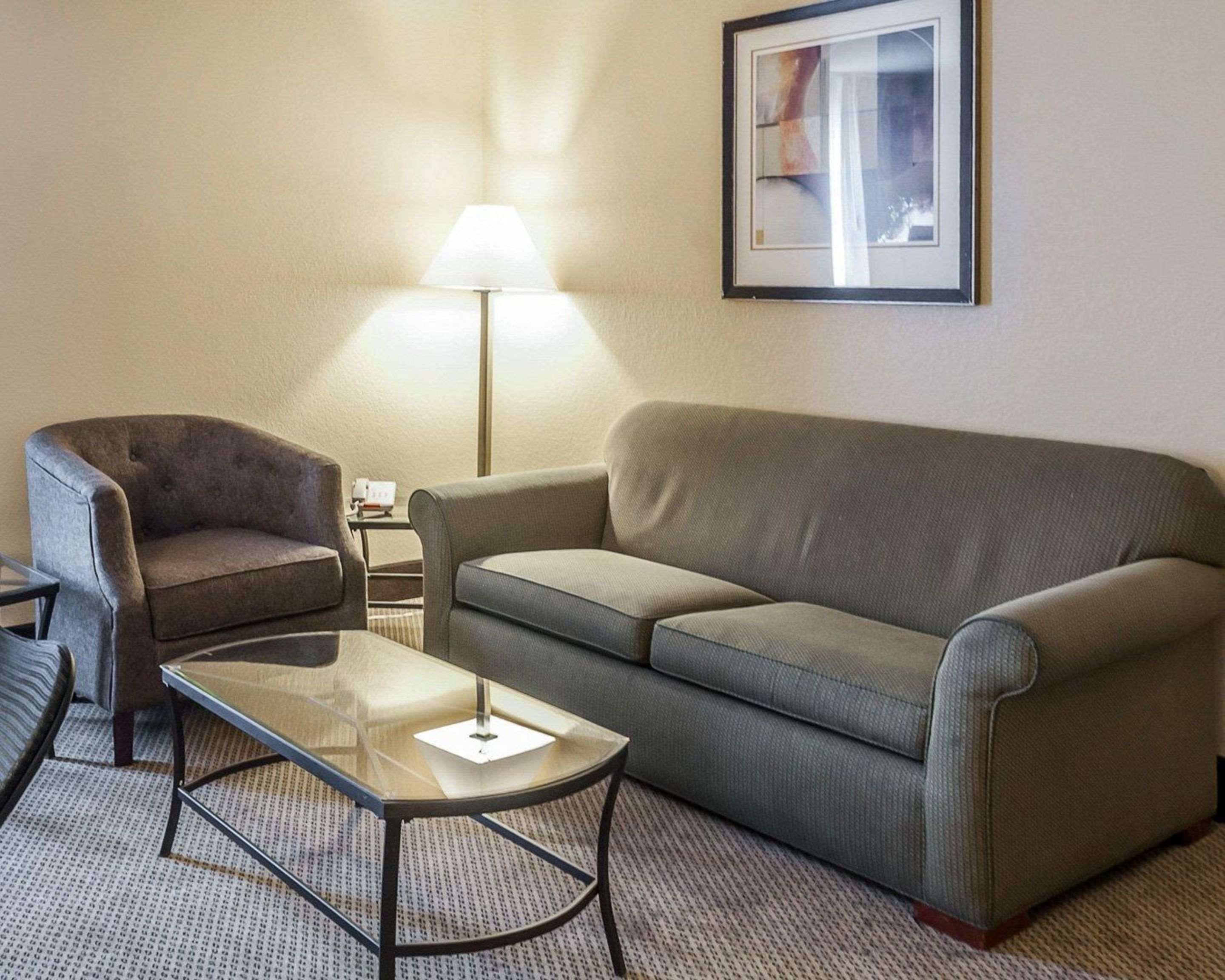 Quality Inn & Suites Albuquerque West מראה חיצוני תמונה
